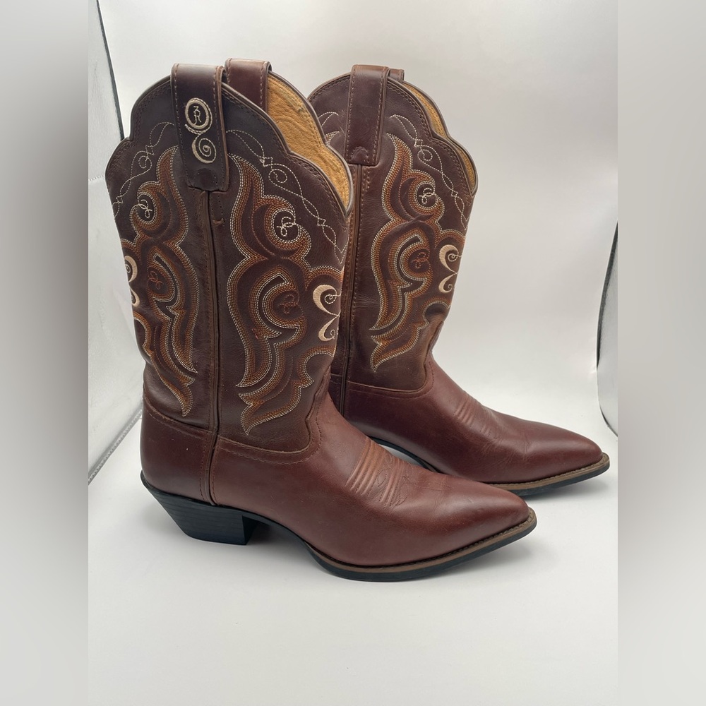 Tony Lama Brown Leather Scalloped Boots Size 9.5 Excellent condition super cute